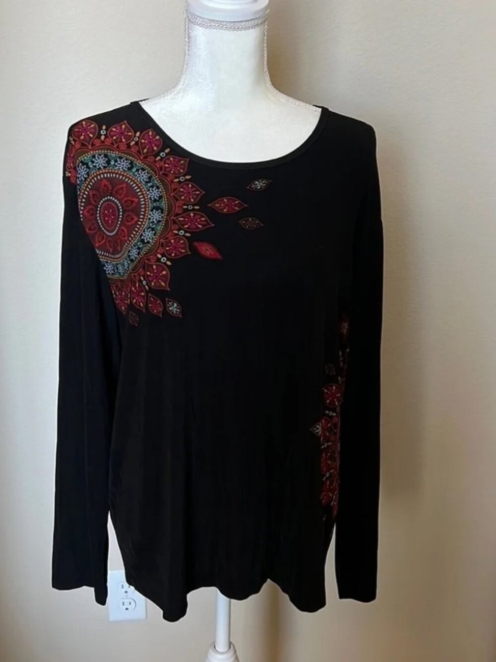 Chico’s Traveler’s Long Sleeve Top